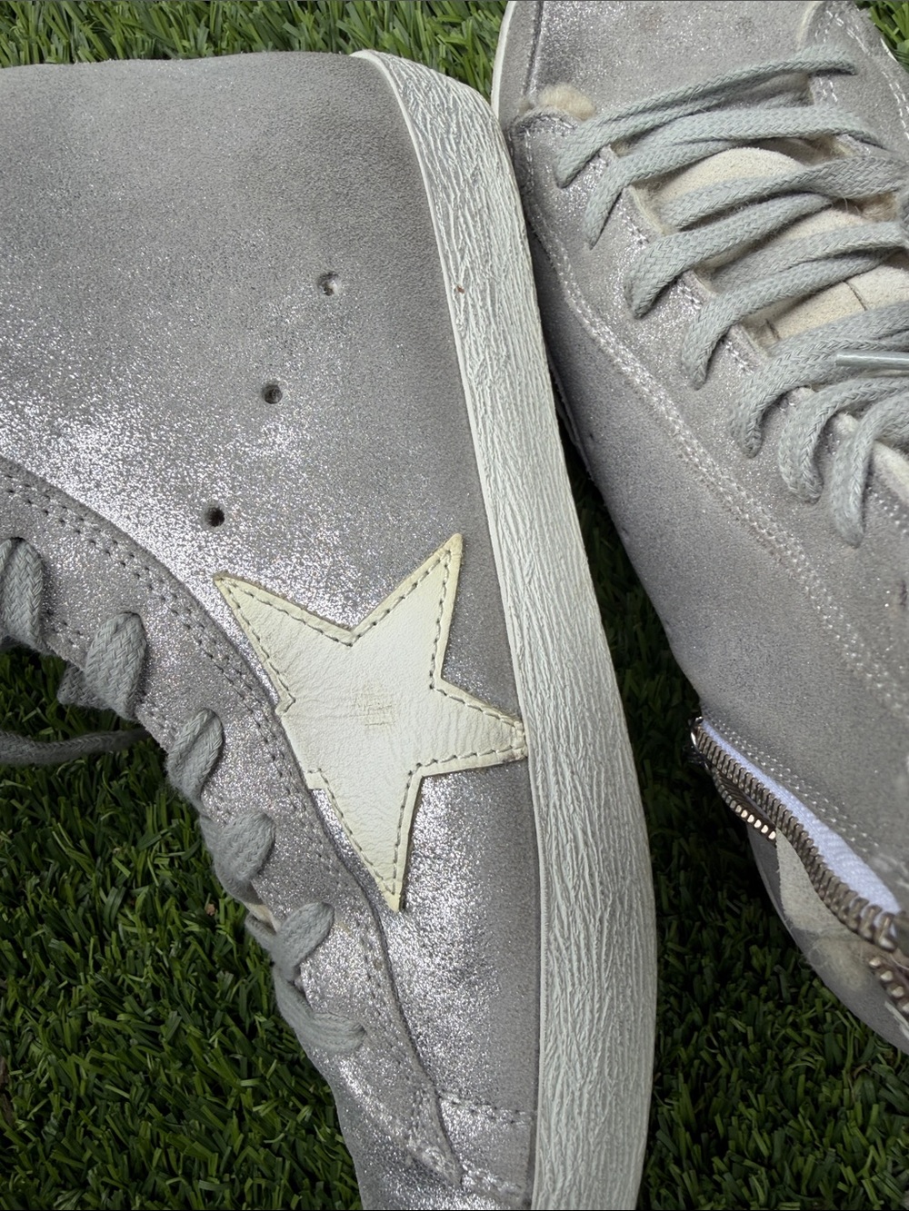 Golden Goose Silver High-Top Sneakers with Star - Picture 7 of 8